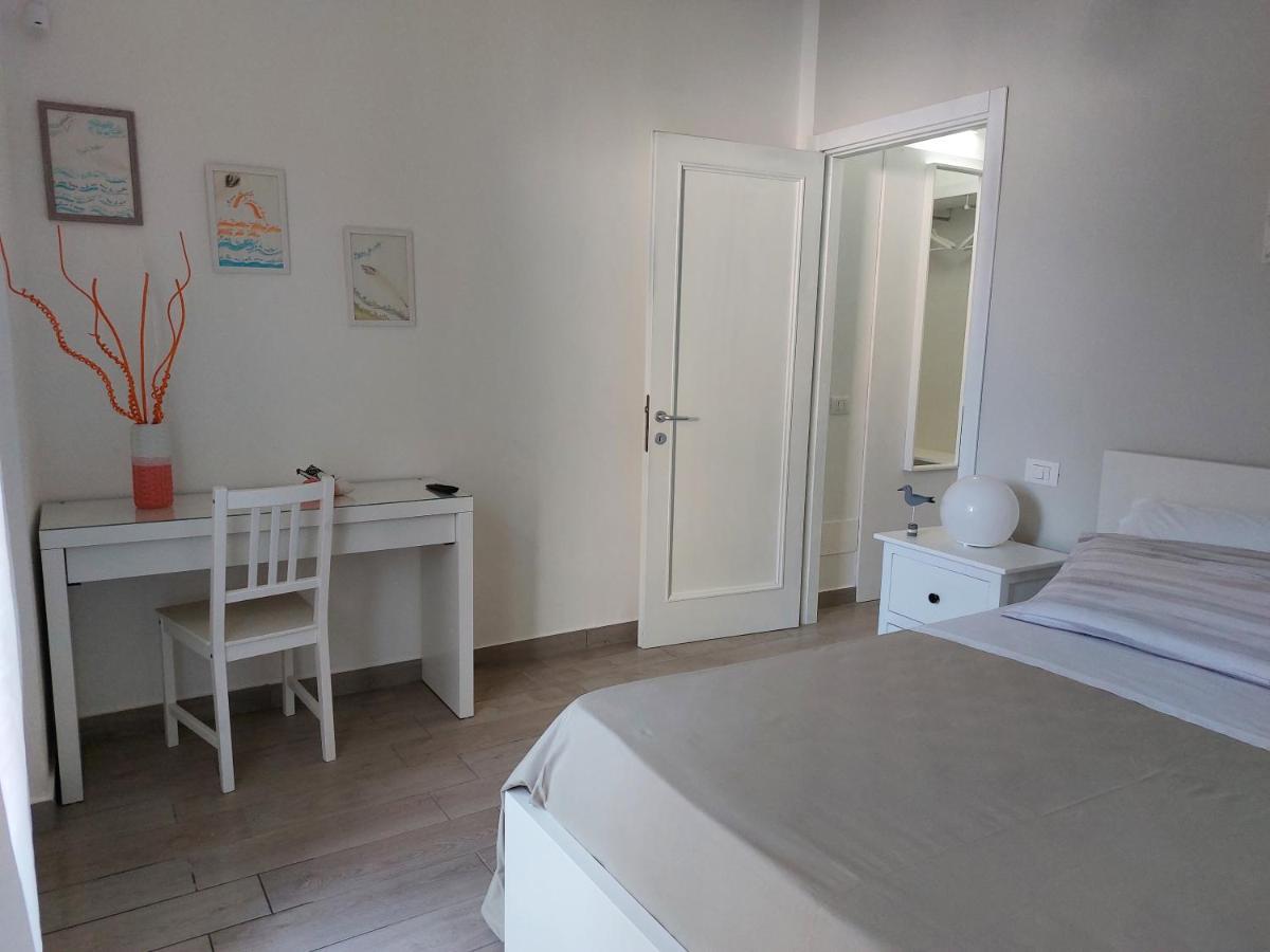 B&B Il Gabbiano Читтаделла-дель-Капо Экстерьер фото