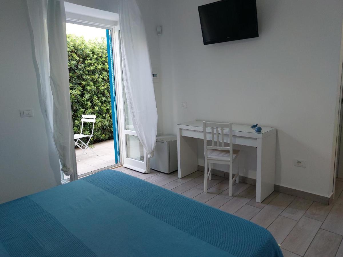 B&B Il Gabbiano Читтаделла-дель-Капо Экстерьер фото